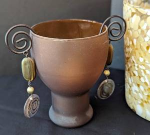 lot 202 image: Assorted Decorative Candles and Holders