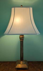 lot 201 image: Elegant Gold Table Lamp