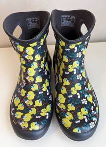 lot 209 image: Colorful Bogs Rain Boots