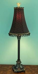 lot 222 image: Small Decorative Table Lamp