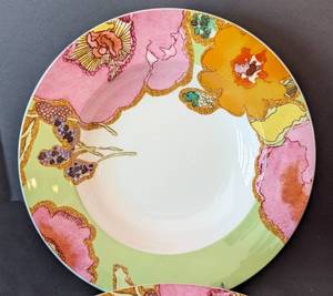lot 232 image: Lenox Floral Fusion Bowl Set