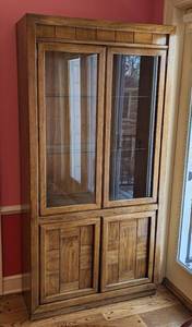 lot 2 image: Vintage Henry Link Wood and Glass Display Cabinet
