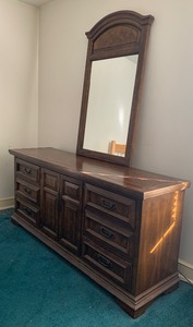 lot 84 image: Vintage Wooden Dresser with Mirror