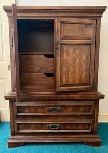 lot 86 image: Vintage Wooden Armoire