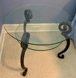 lot 63 image: Stunning Glass Top Side Table with Shelf