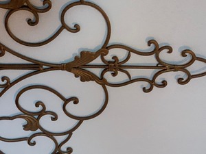 lot 75A image: Elegant Metal Wall Decor