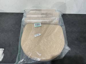 lot 467 image: LOT OF 4 Chair Cushions