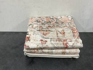 lot 97 image: Jinchan Area Rug 8x10