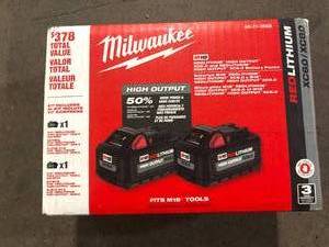 Milwaukee M18 18-Volt Lithium-Ion HIGH OUTPUT XC 8.0 Ah and 6.0 Ah Battery (2-Pack)   Customer Returns See Pictures