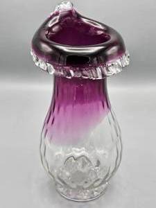 lot 86 image: Clear and Amethyst Vase