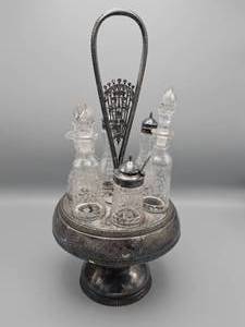 lot 5 image: Antique Victorian Silver Plated Cruet Set