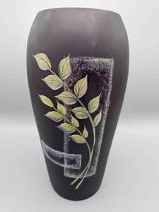 lot 13 image: Fenton Horizons 2007 Hand Painted Aubergine Satin Asian Art Vase - Cutshaw #318