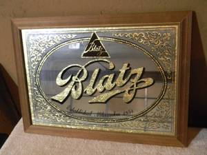 lot 6 image: VINTAGE BLATZ BEER BAR SIGN  MIRROR - GREAT PIECE - APPROX 20 By 14- SEE PICTURES