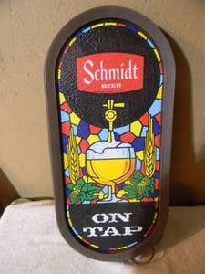 lot 8 image: VINTAGE SCHMIDT BEER ON TAP LIGHTED SIGN - WORKS - FANTASTIC PIECE - APPROX 11 By 22 - SEE PICTURES