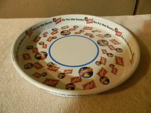 lot 39 image: VINTAGE SCHLITZ BEER Go for the Gusto BEER TRAY - NICE - GREAT PIECE - APPROX 13 - SEE PICTURES