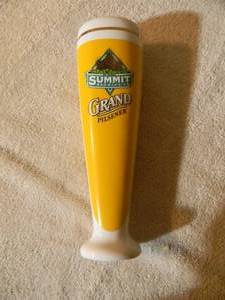 lot 57 image: NEW OLD STOCK - STILL IN BOX - SUMMIT GRAND PILSNER BEER TAP HANDLE - GREAT PIECE - APPROX 10 - SEE PICTURES