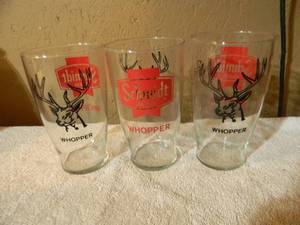 lot 81 image: 3 - Vintage SCHMIDT BEER WHOPPER DEER GLASSES - NICE - GREAT OLD SCHOOL PIECE - SEE PICTURES - NICE - GREAT OLD SCHOOL PIECES - SEE PICTURES