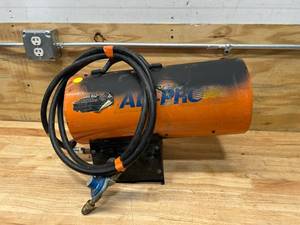 lot 11 image: ALL PRO 50,000-85,000 BTUHR Propane Heater