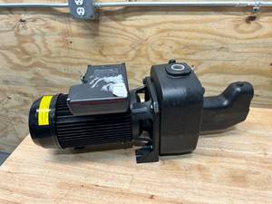 lot 76 image: GRUNDFOS Model JP20S-CI Shallow Well Jet Pump, 2 HP, 230 V, 1 Phase
