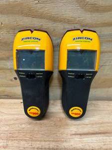lot 29 image: ZIRCON Lot of 2- MultiScanners HD900 1 Step Multi-Function Wall Scanners