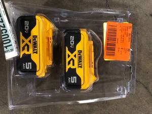DEWALT 20V MAX XR Premium Lithium-Ion 5.0Ah Battery Pack (2 Pack) Customer Returns See Pictures