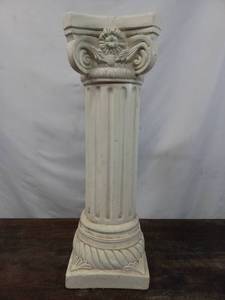 lot 116 image: Clay Pillar Plantstand