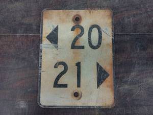 lot 122 image: Old Metal Sign