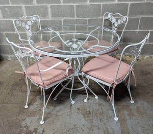 lot 14 image: Glass Patio Table With Four Chairs