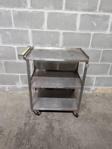 lot 40 image: Metal Utility Service Cart