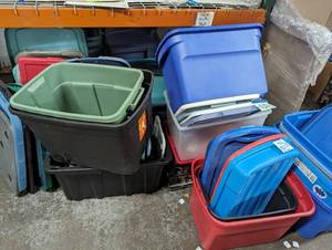 lot 211 image: Storage Bins And Totes