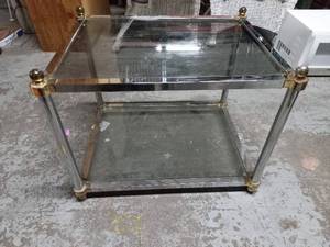 lot 240 image: Vintage Metal and Glass End Table