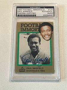lot 71A image: Paul Warfield Auto PSADNA Certified 1985 Football Immortals #123 Signed Football Card