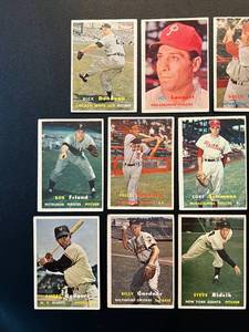 lot 41 image: 1957 Topps Baseball 14 Card Lot, Vintage, Solid Condition