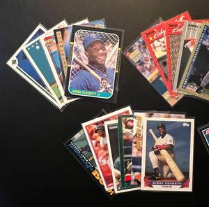 lot 94 image: Kirby Puckett 25 Card Minnesota Twins Baseball Lot