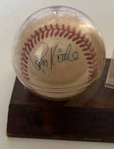 lot 68B image: Ron Kittle Signed OMLB Brown Rawlings Baseball and 1984 Topps Card