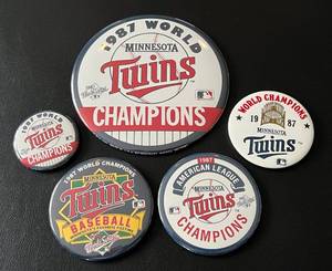 lot 137A image: 1987 World Series Champions Minnesota Twins Pins, lot of 6, Rare Baseball