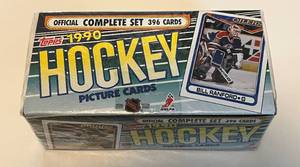 lot 179A image: 1990 Topps Hockey Complete Factory Card Set - NewSealed