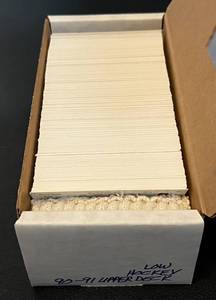 lot 177A image: 1990-91 Upper Deck Low Number Hockey Set #1-400 Cards