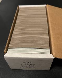 lot 157A image: 1990-91 Topps Hockey Complete Card Set