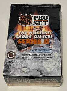 lot 148A image: 1990 Pro Set Hockey Series II Wax Pack Box - Factory Sealed 36 Packs