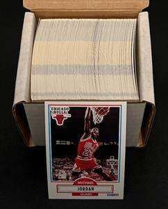 lot 188A image: 1990 Fleer Basketball Complete Set Cards - Michael Jordan
