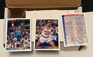 lot 194A image: 1992-93 Upper Deck Basketball Near Complete Set, Cards