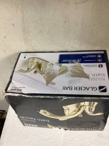 Glacier Bay Builders 4 in. Centerset Double Handle Low-Arc Bathroom Faucet in Polished Brass   Customer Returns See Pictures