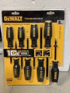 DEWALT MAXFIT Screwdriver Set (8-Piece)   Customer Returns See Pictures