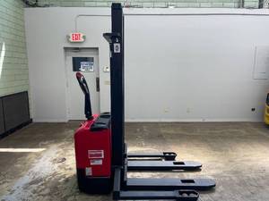 lot 5 image: 2022 Dayton 5RTA8 Walkie Stacker