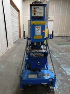 lot 7 image: 1998 Genie 25S Personnel Lift