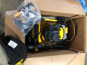 DEWALT 20V MAX 21.5 in. Battery Powered Walk Behind Push Lawn Mower  Customer Returns See Pictures