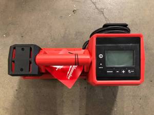 Milwaukee M18 18-Volt Lithium-Ion Cordless Electric Portable Inflator (Tool-Only)    Customer Returns See Pictures