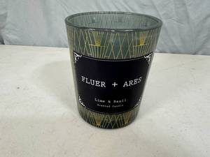 New Large Fluer  Ares Designer Candle