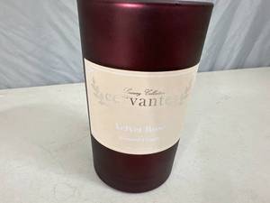 New Large Cervantes Luxury Candle